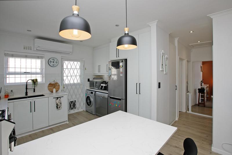 3 Bedroom Property for Sale in Sunningdale Western Cape